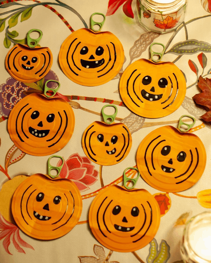 recycled halloween craft