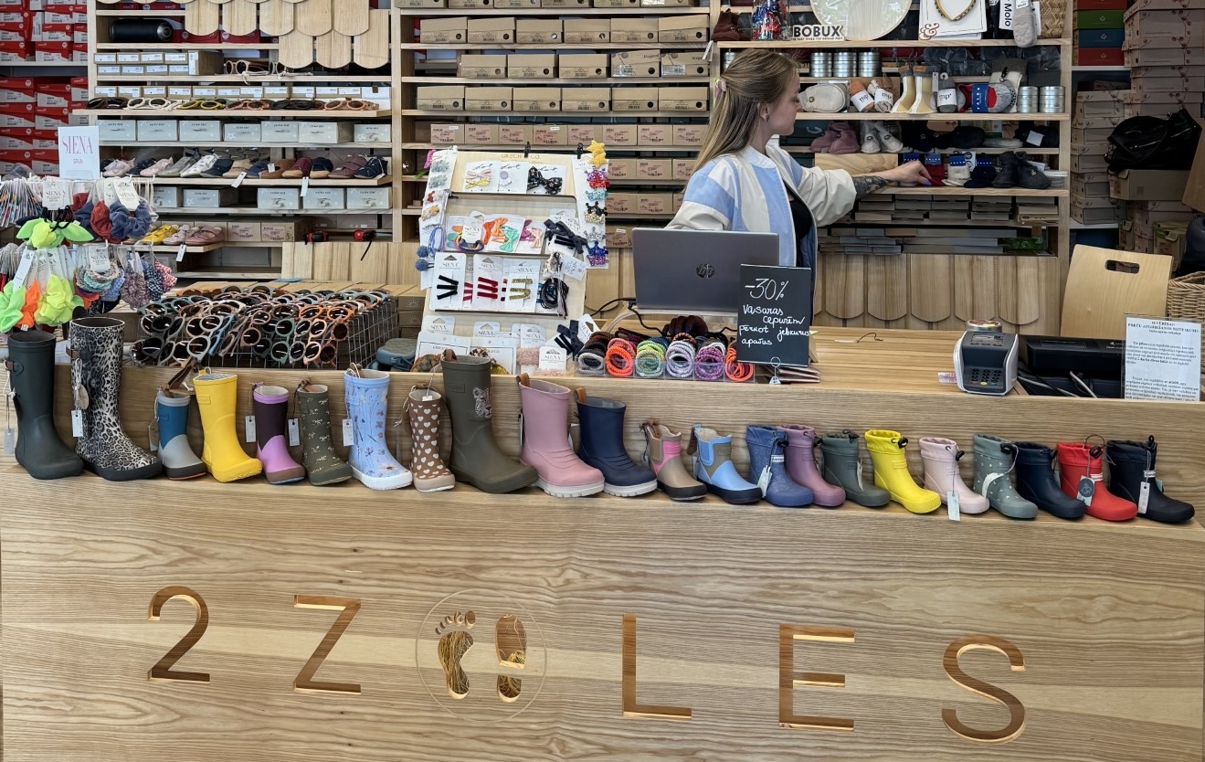 kid's shoe stores