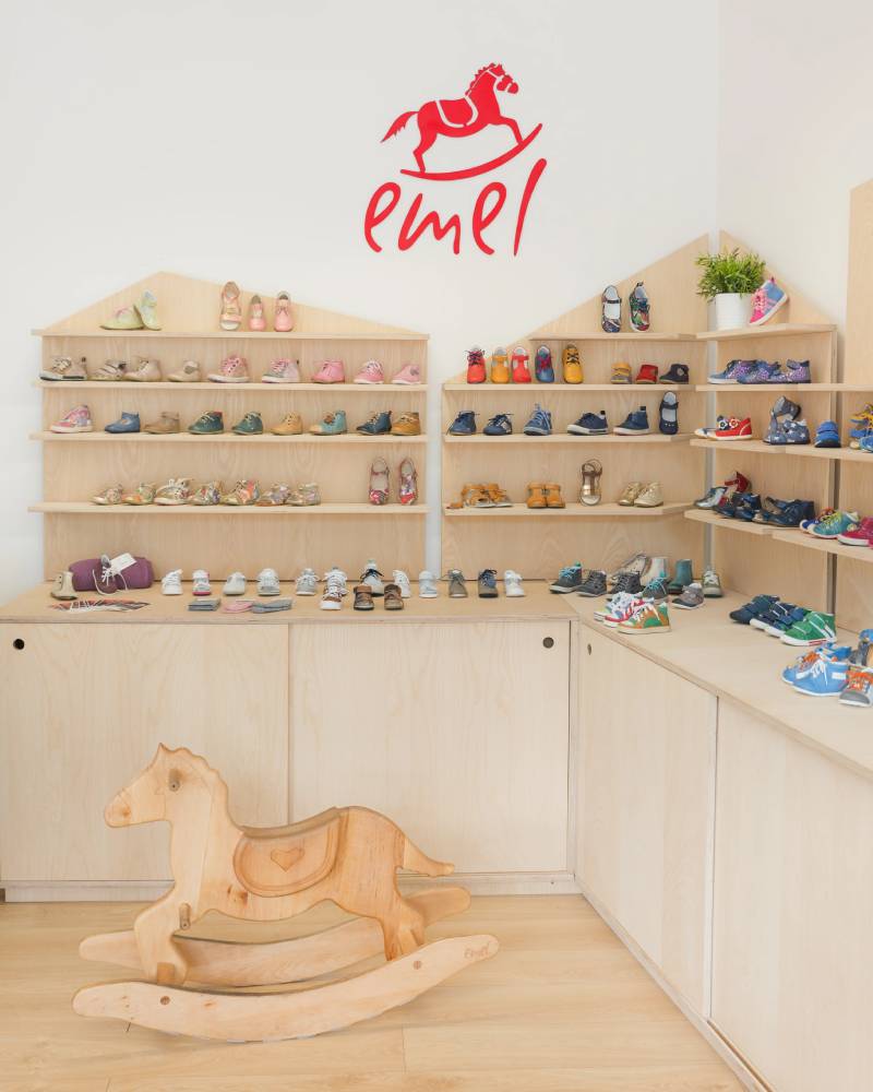 kid's shoe stores