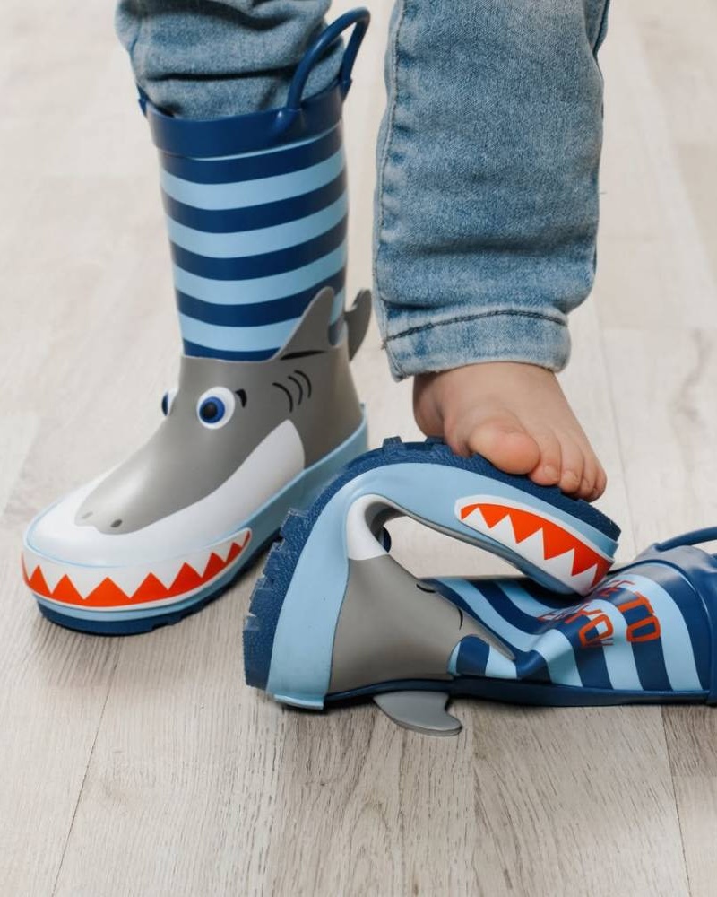 kid's shoes