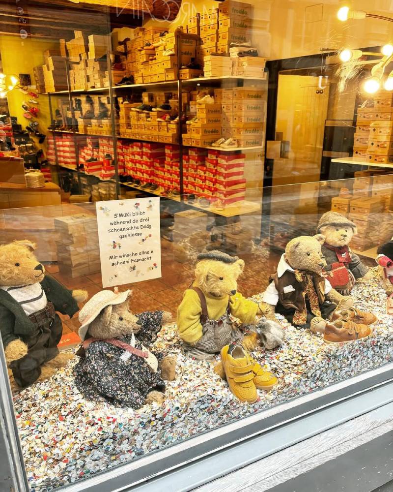 children's footwear