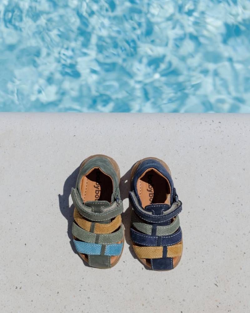 kid's shoe brand