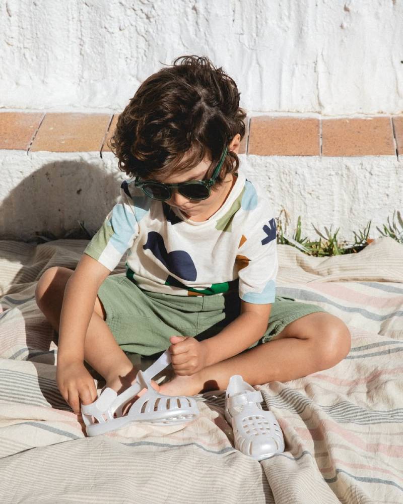 kid's shoe brand