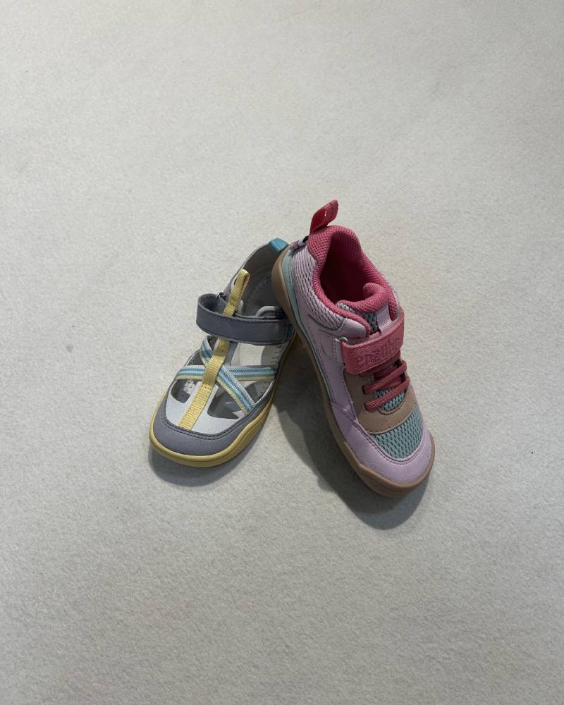 kid's shoe brand
