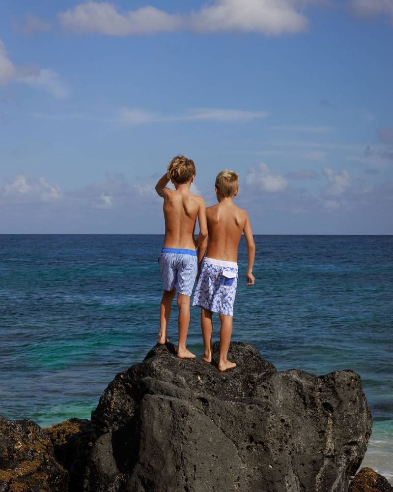kid's swim & resort