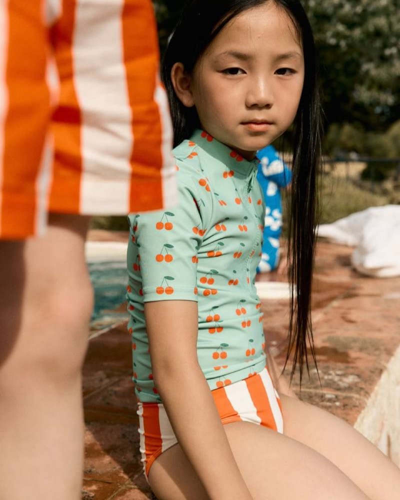 kid's swim & resort
